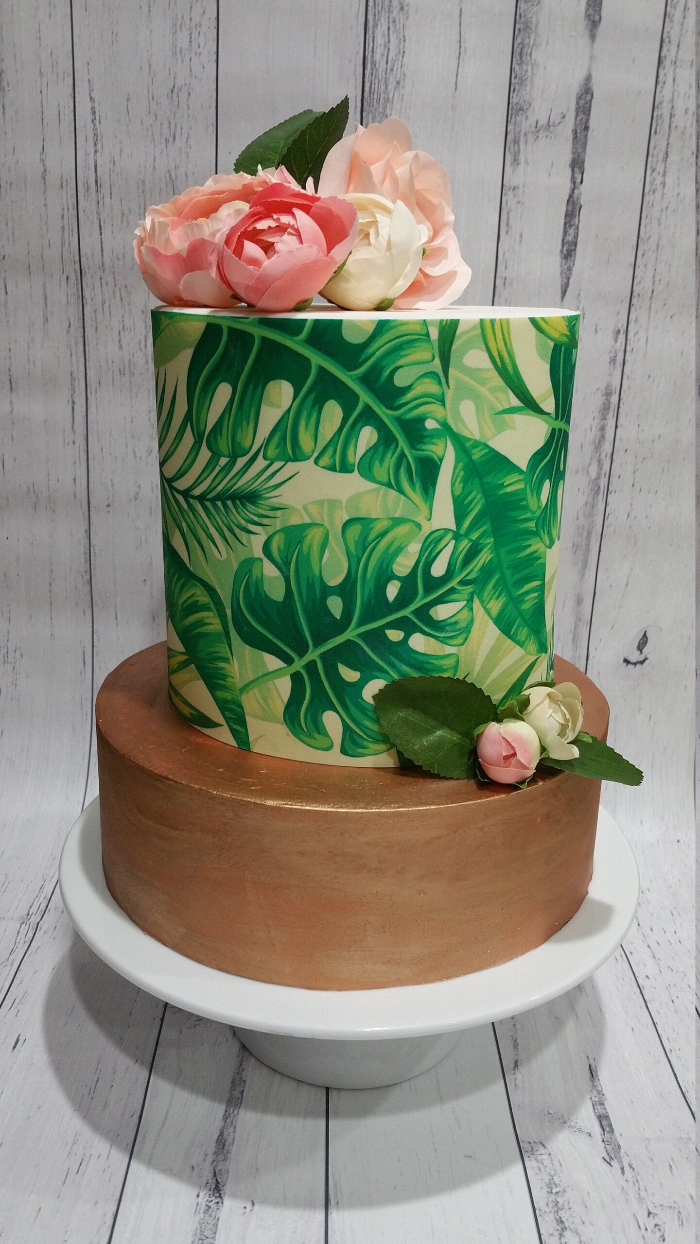 Tropical Decorated Cake