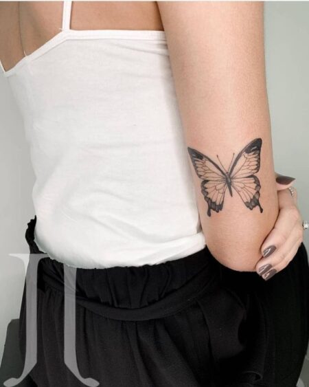 tatuagem-feminina-borboleta-no-braco