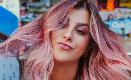 cabelo-rosa-pastel-feminino