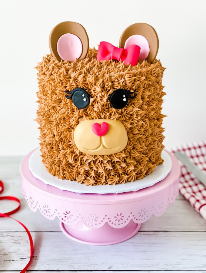 Teddy bear decorated cake