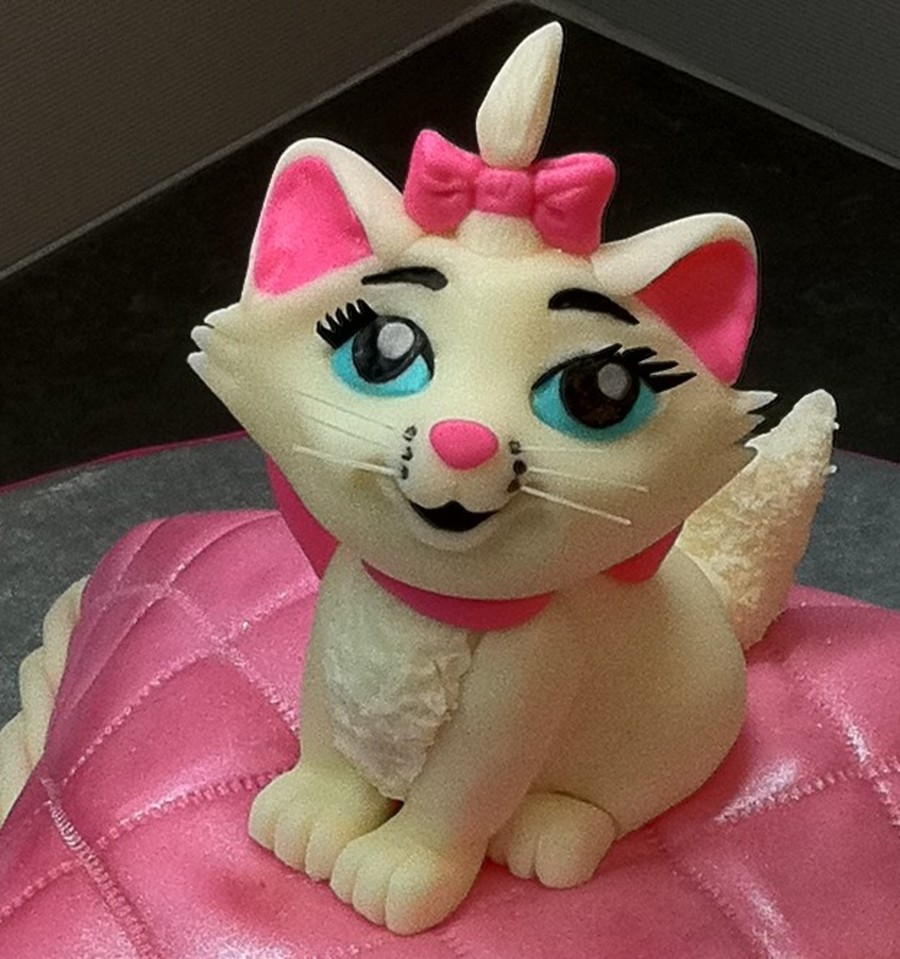 Cake Decorated Kitten Marie