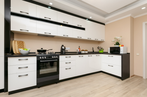 Black And White Kitchen Decoration