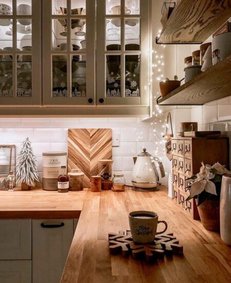 Simple Kitchen Decoration