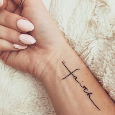 tatuagem-feminina-fe