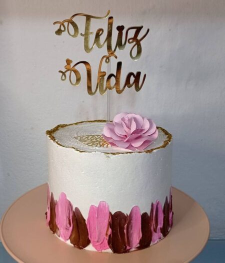 Bolo Decorado Feminino Simples