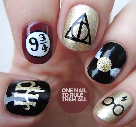 Harry Potter Decorated Nail