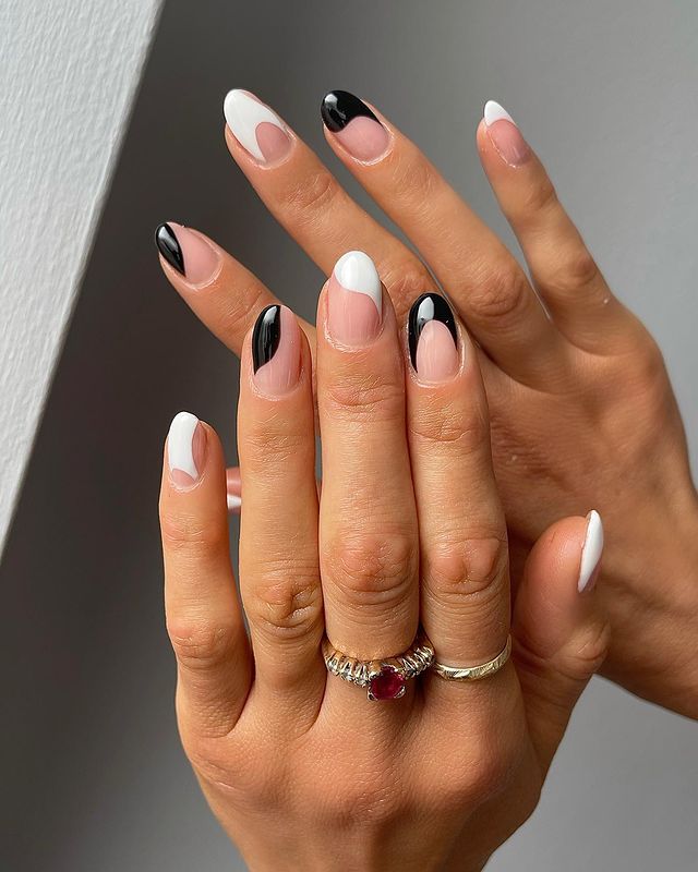 Decorated nails in black and white