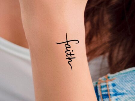 tatuagem-feminina-fe