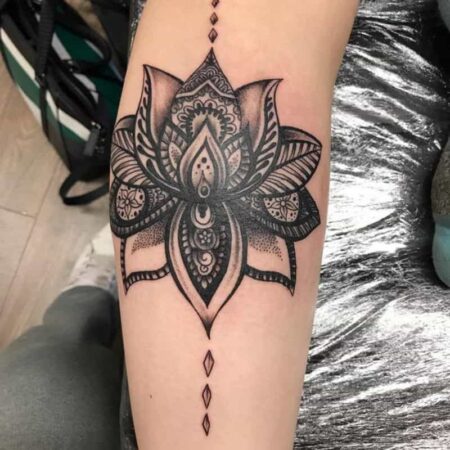 tatuagem-feminina-panturrilha