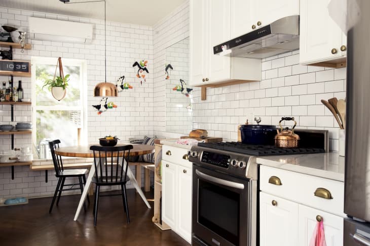 Decoration of White Kitchens