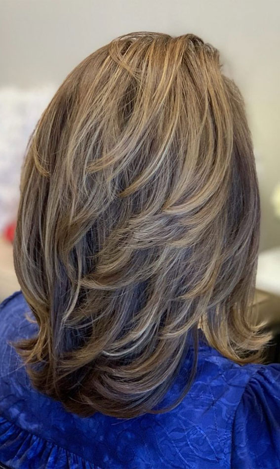 women's medium layered haircut