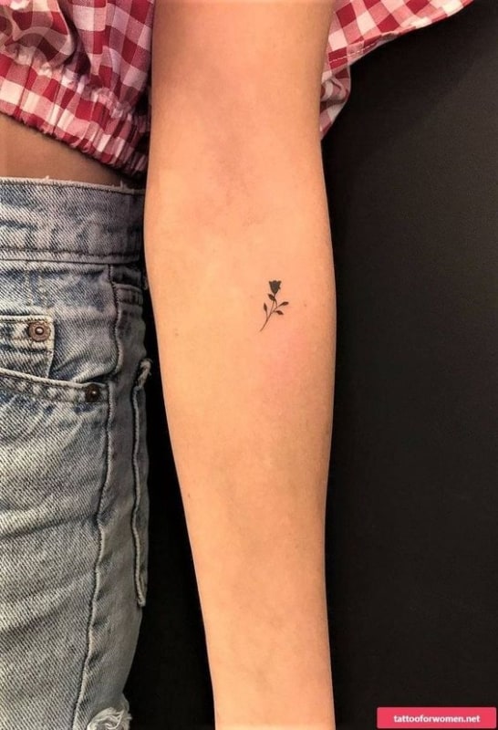 tatuagem feminina pequena