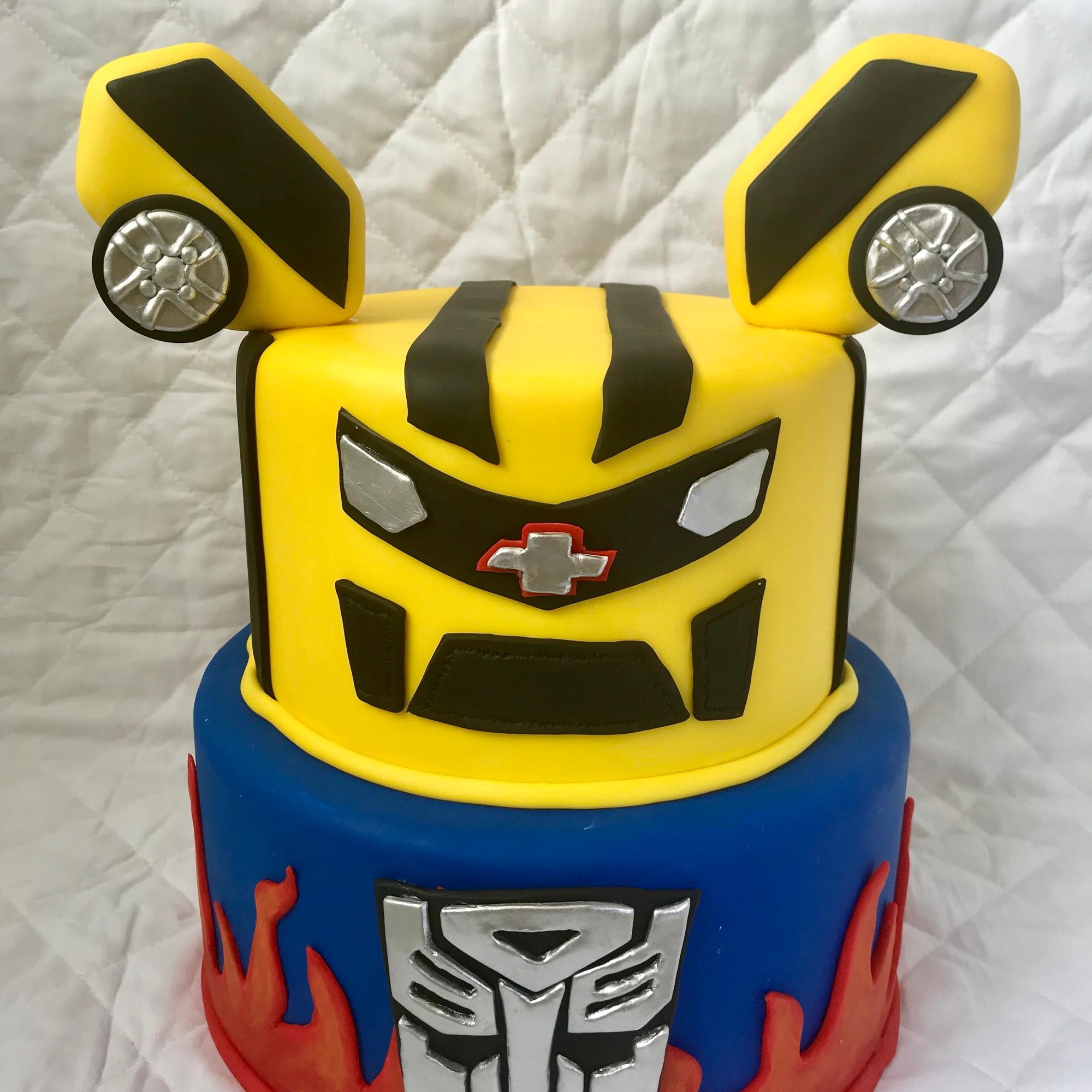 Bolo Decorado Transformers