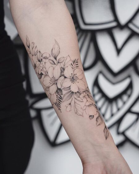 tatuagem-feminina-floral