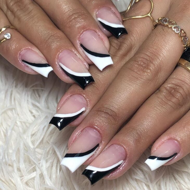 Unhas Decoradas Em Preto E Branco