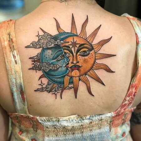 tatuagem-feminina-sol-e-lua