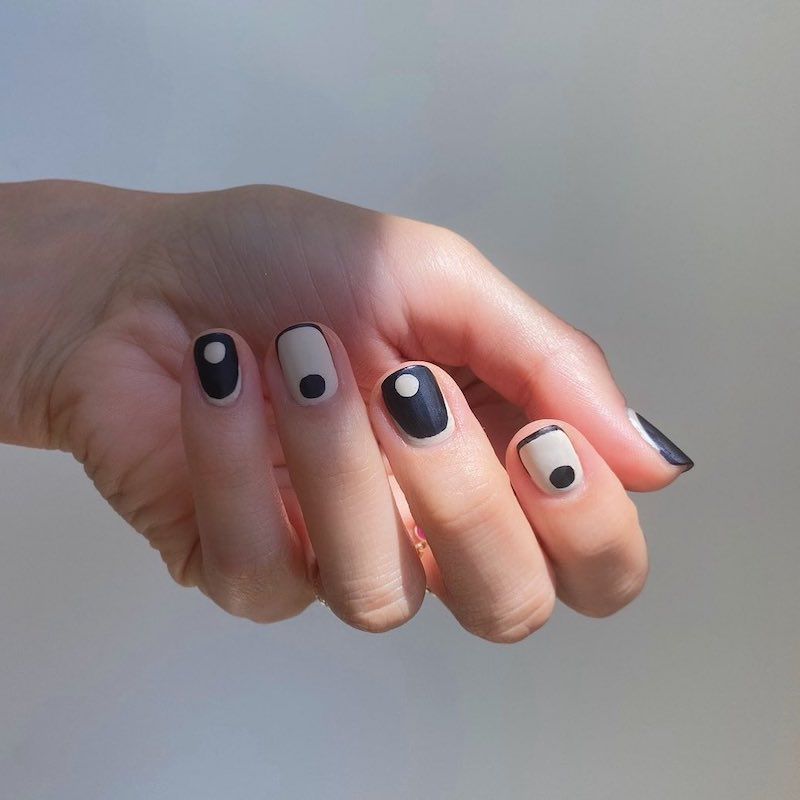 Decorated nails in black and white