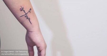 tatuagem-feminina-crista