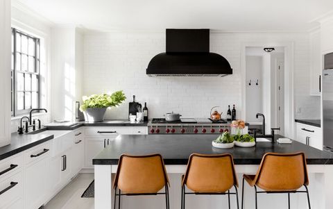 Black And White Kitchen Decoration