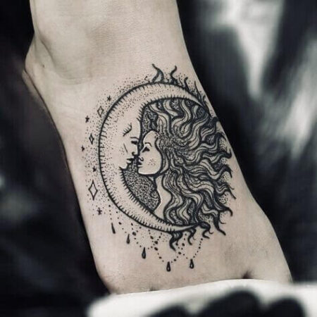 tatuagem-feminina-sol-e-lua