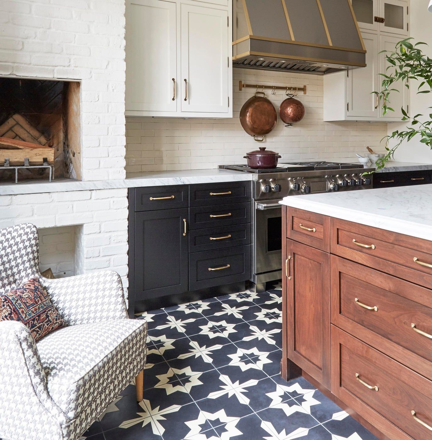 Decoration of White Kitchens