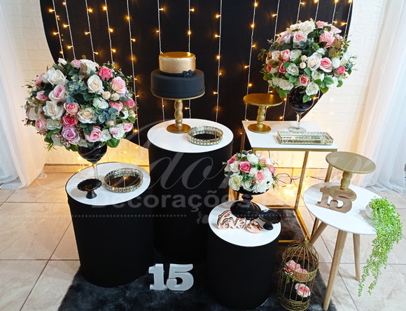 Decoração de Festa de 15 Anos Preto