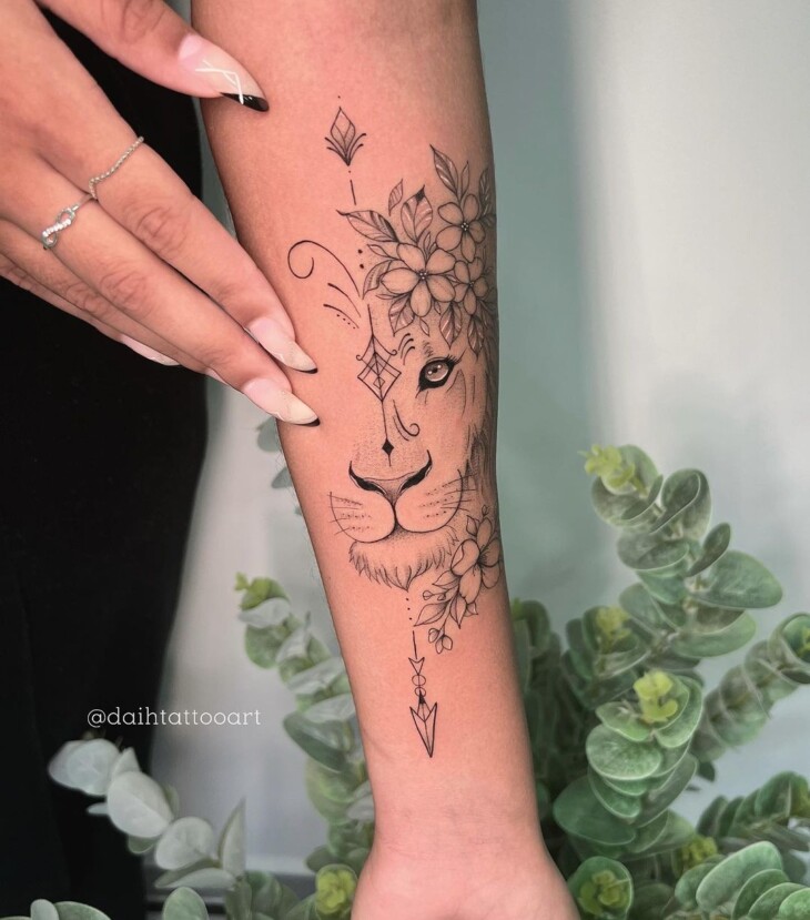 tatuagem feminina no antebraço pequenas