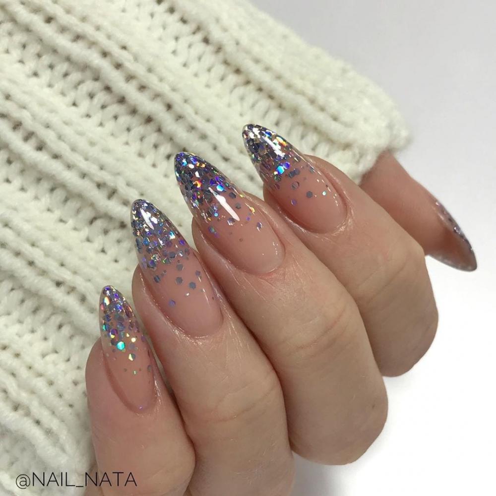 Unhas Almond Decoradas