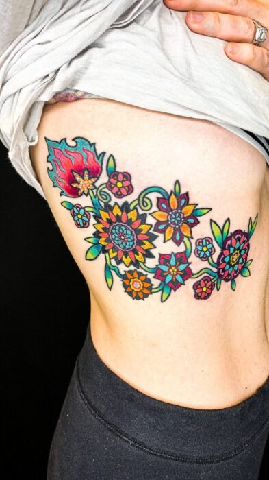 tatuagem-feminina-floral