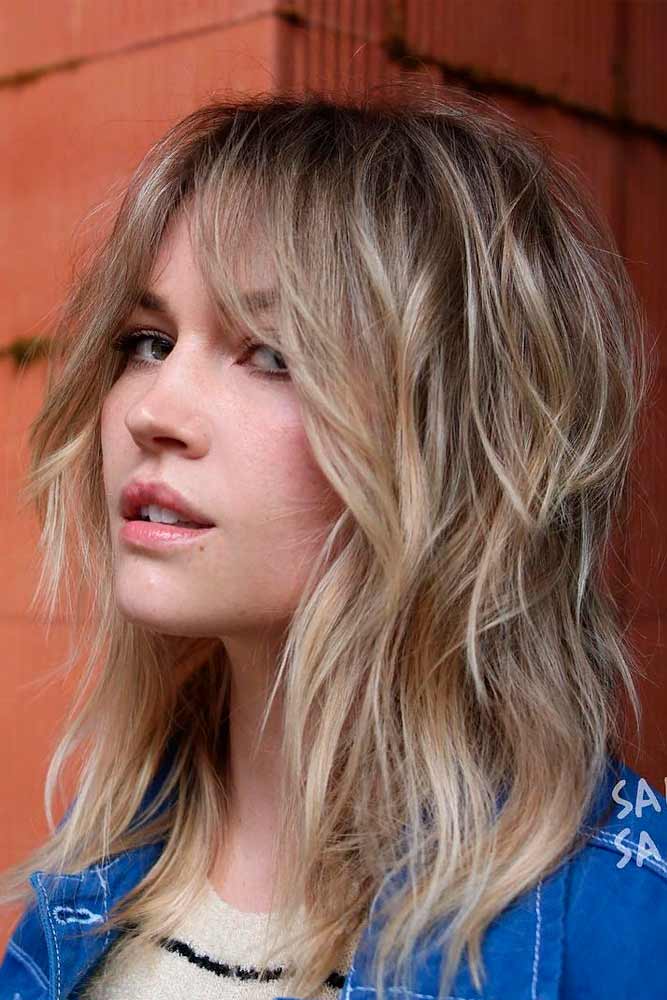 women's medium layered haircut