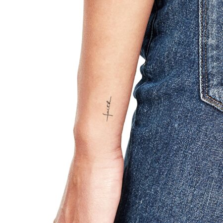 tatuagem-feminina-fe