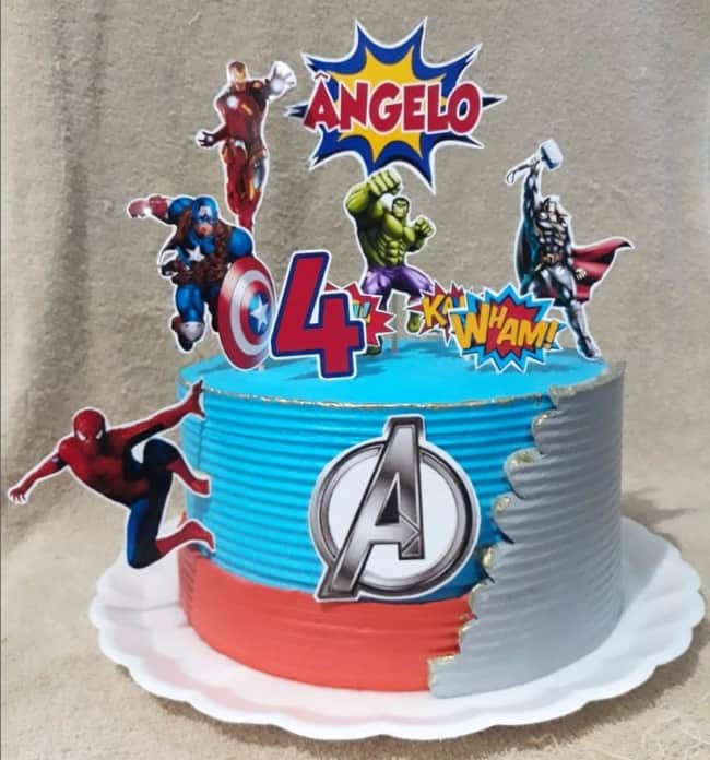 Bolo Decorado Vingadores