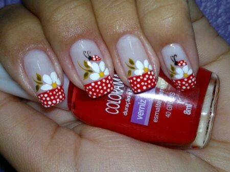 Unhas Decoradas Joaninha