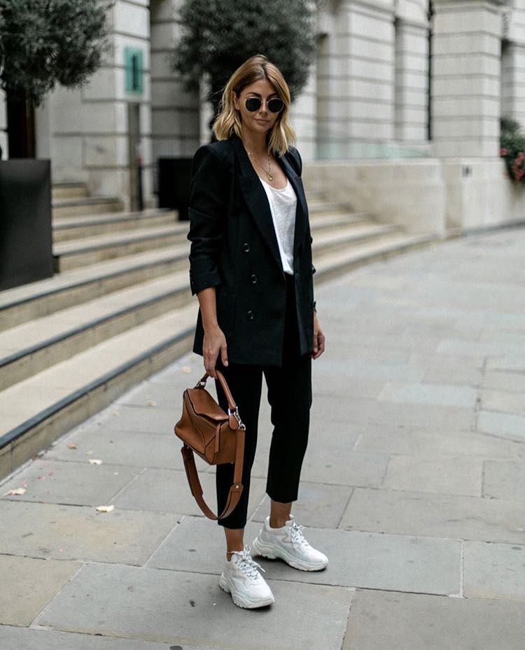 Look with Chunky Sneakers