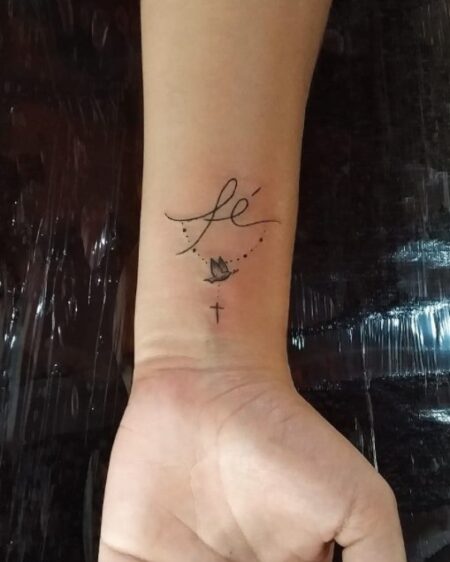 tatuagem-feminina-fe