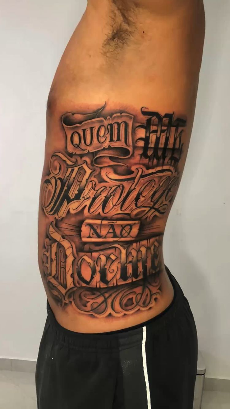 Tatuagem Na Costela