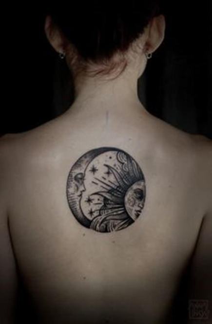 tatuagem-feminina-sol-e-lua