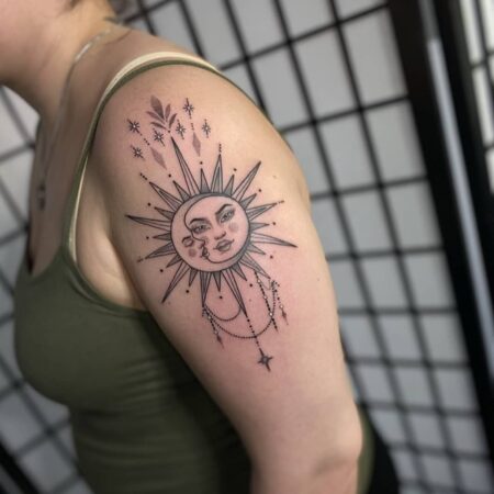 tatuagem-feminina-sol-e-lua