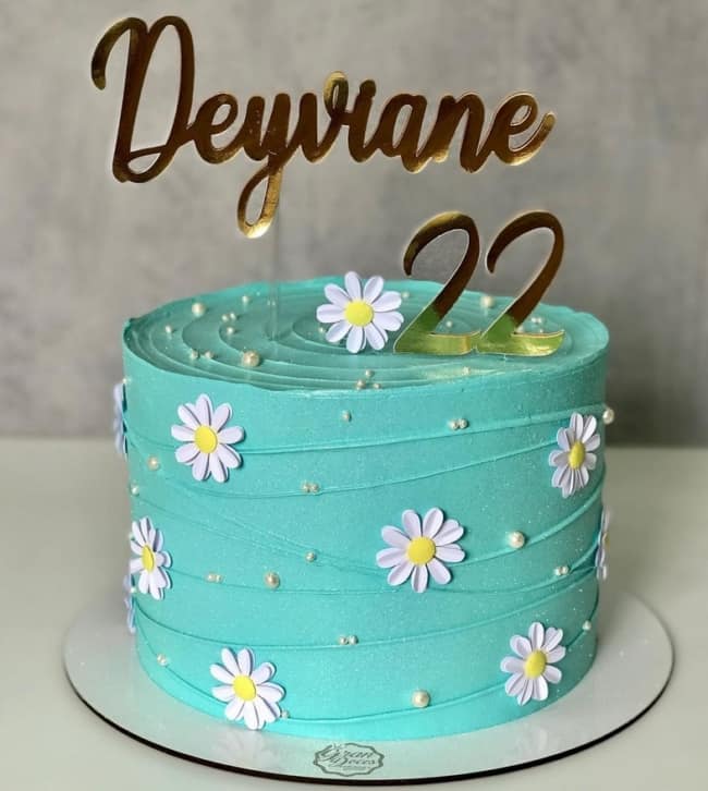 modern feminine cake