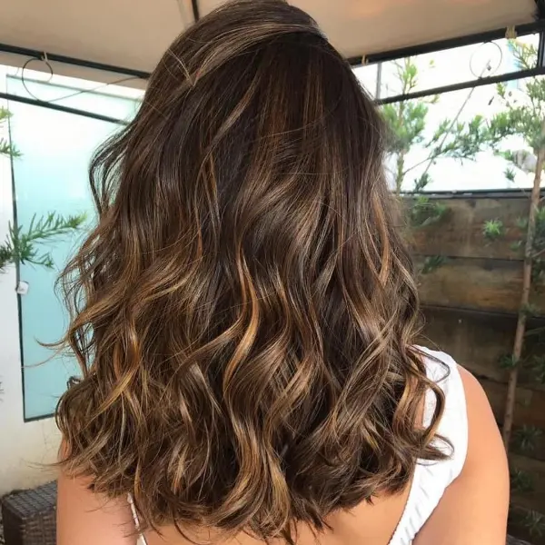 iluminada-em-cabelo-curto