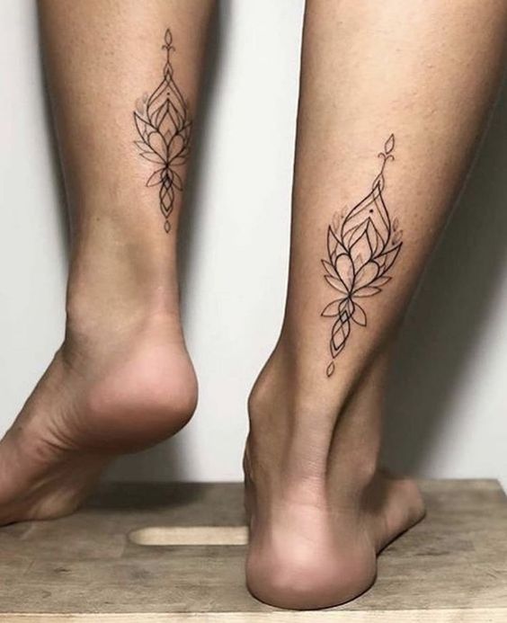 tatuagem feminina panturrilha