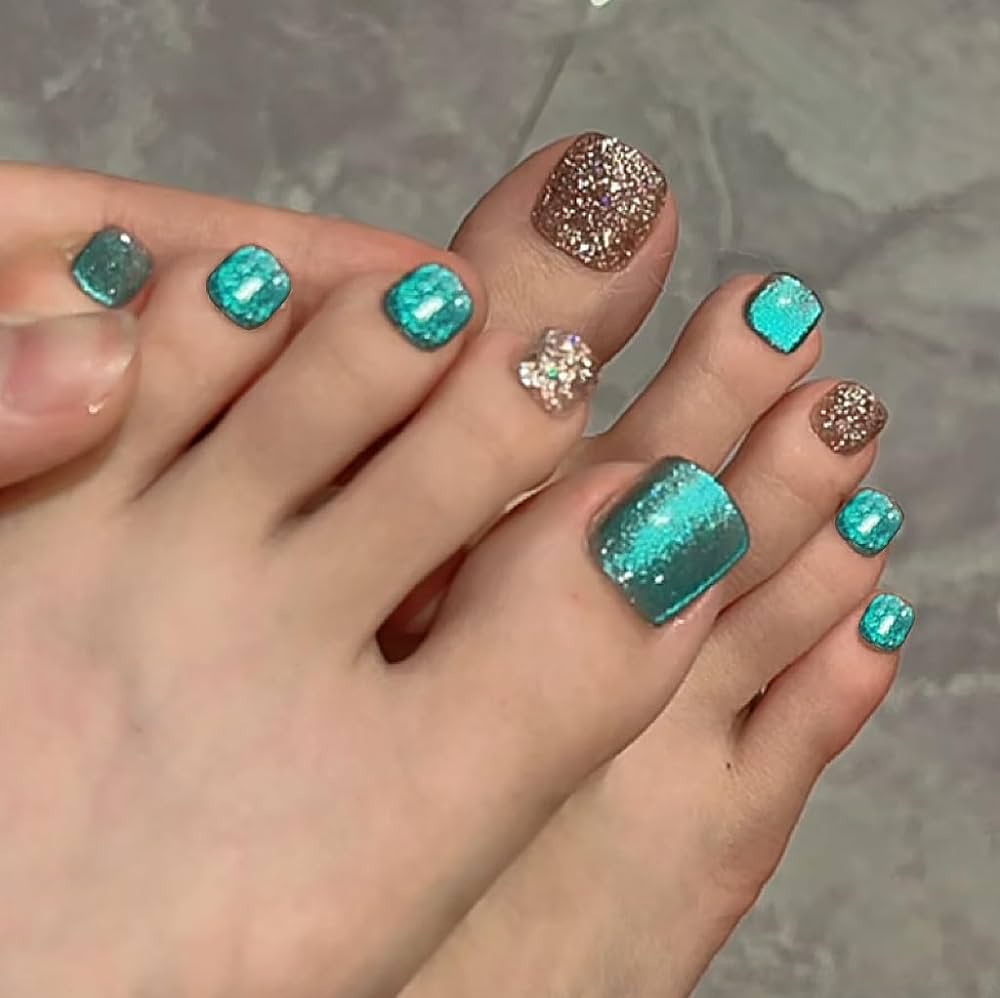 Turquoise Blue Nail Art