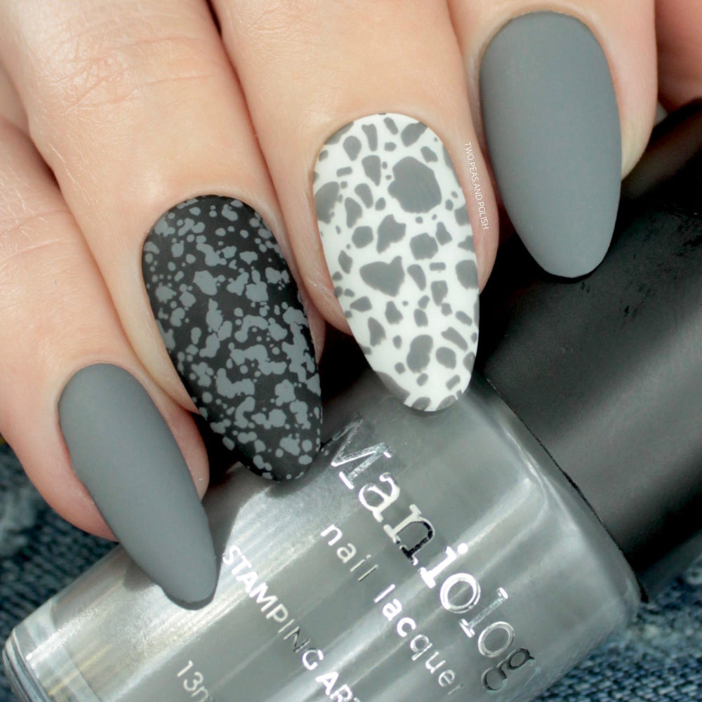 gray nail art