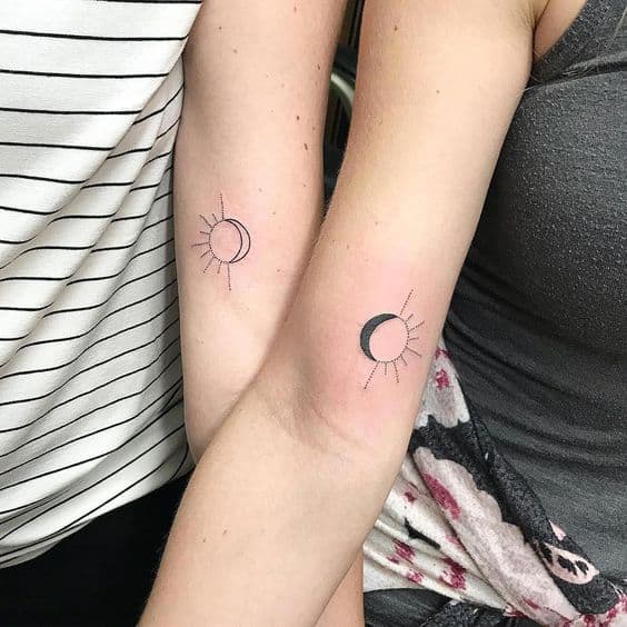 Tatuagem De Sol E Lua