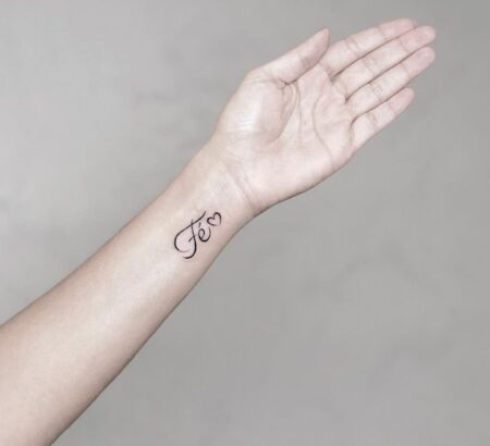 tatuagem-feminina-fe