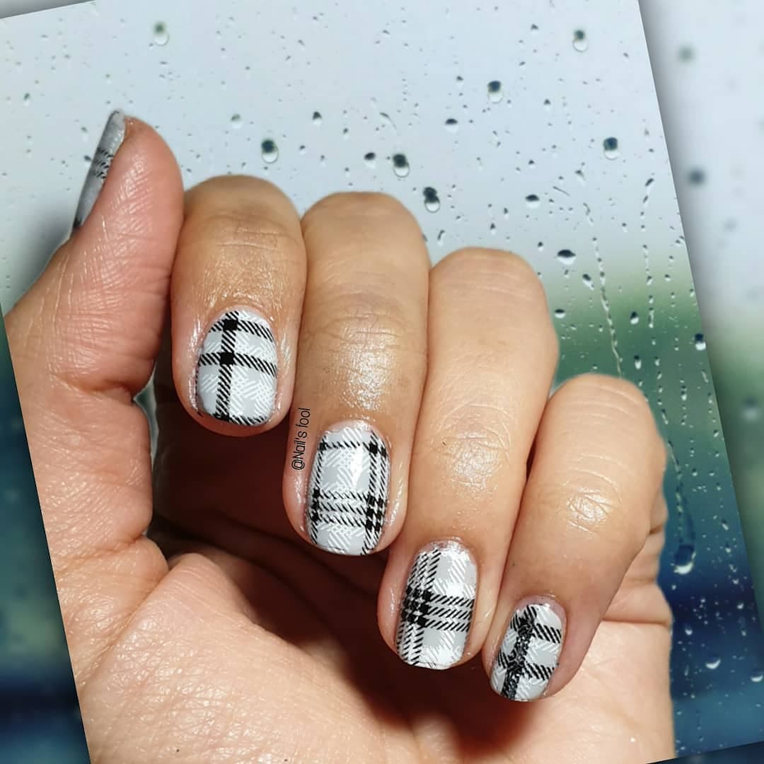 Unhas Decoradas Em Preto E Branco