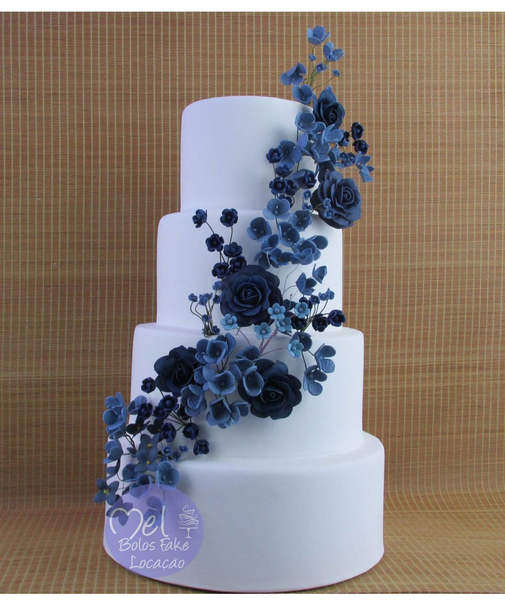 Bolo de Casamento Azul E Branco