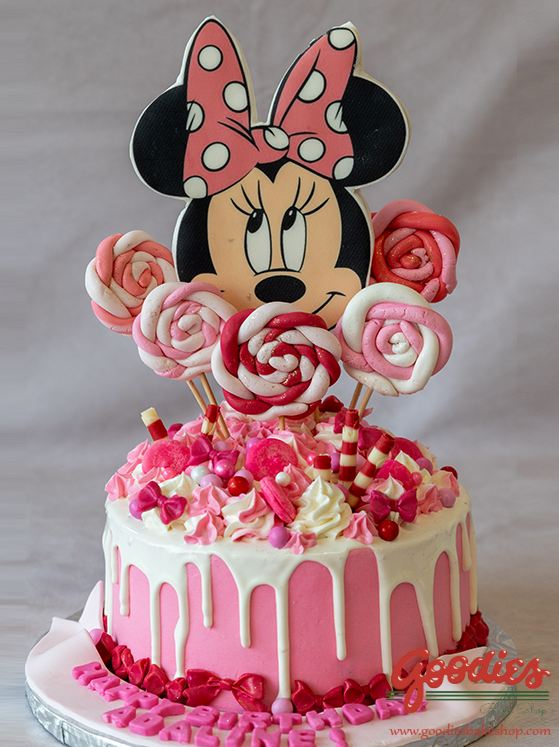 Minnie Decorated Cake