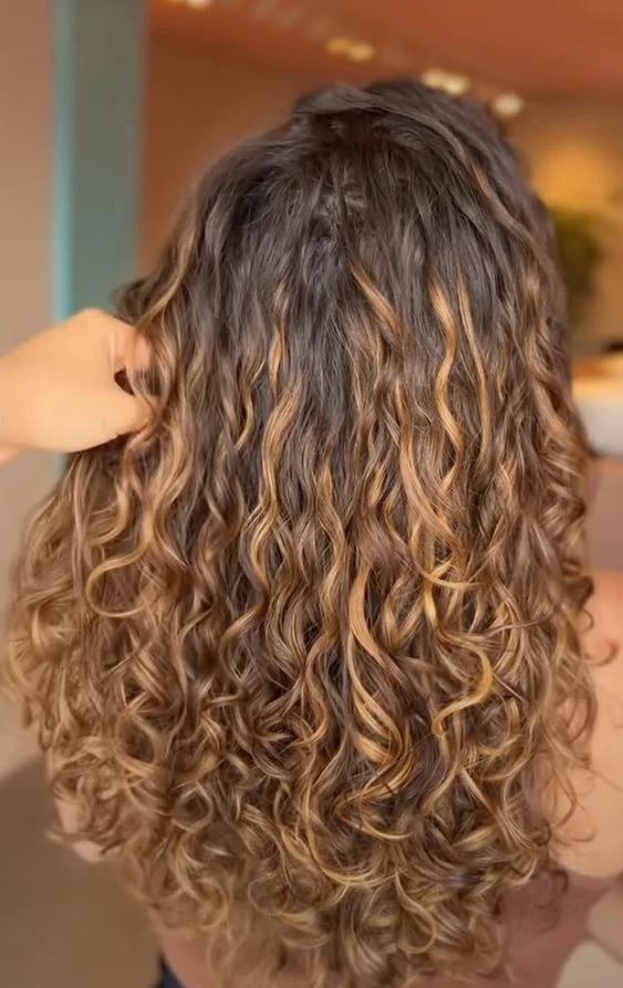 cabelo-mais-claro-nas-pontas