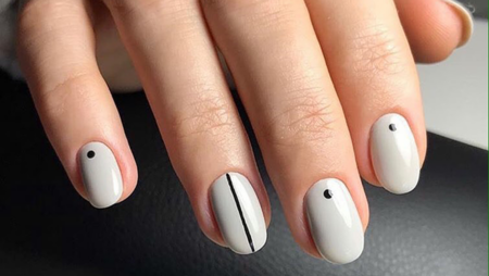 Simple Nail Art